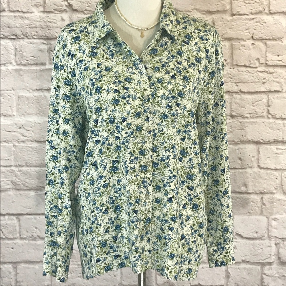 J. Jill Blue/white floral rayon top size large